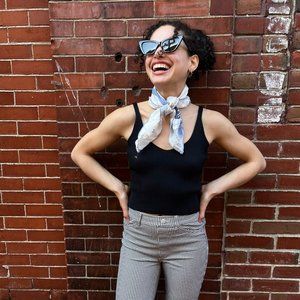 Meet your Posher, Daphney